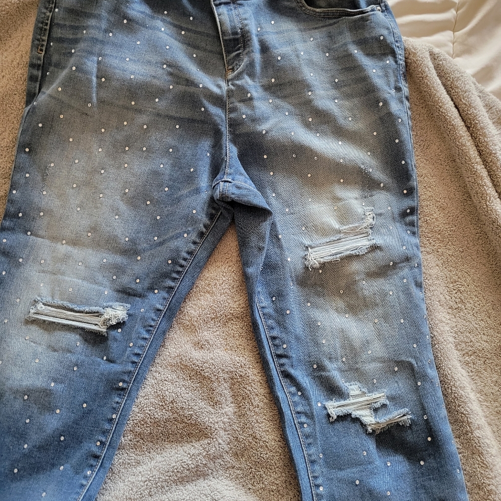 Jeans - Picture 3 of 4